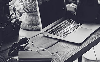 110万欧年薪腰斩！樊振东继续留洋德甲，到手的钱比你想的少得多